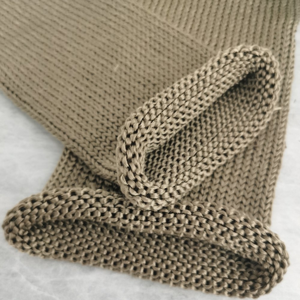 Mesure d'un tuyau d'échappement pour une gaine isolante en basalte tricoté