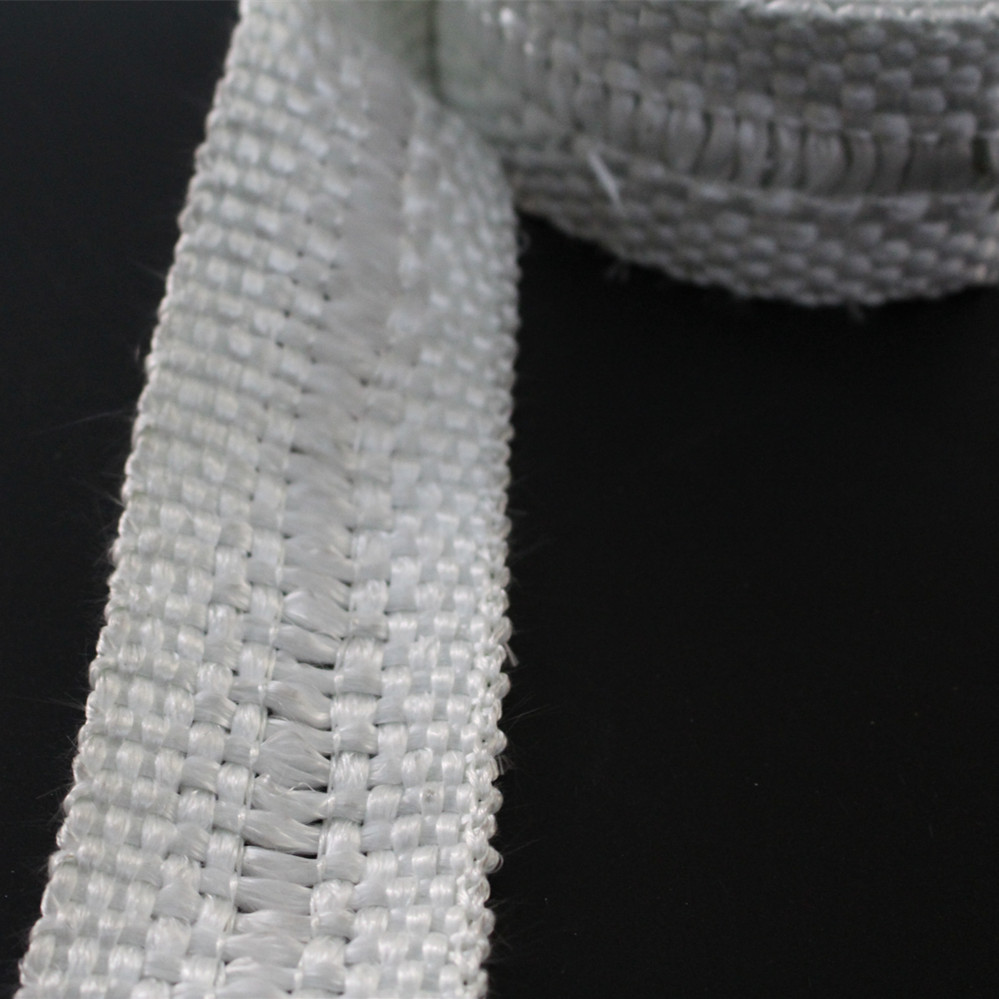 Quel est l’avantage d’utiliser le ruban Drop Warp en fibre de verre tissée ?