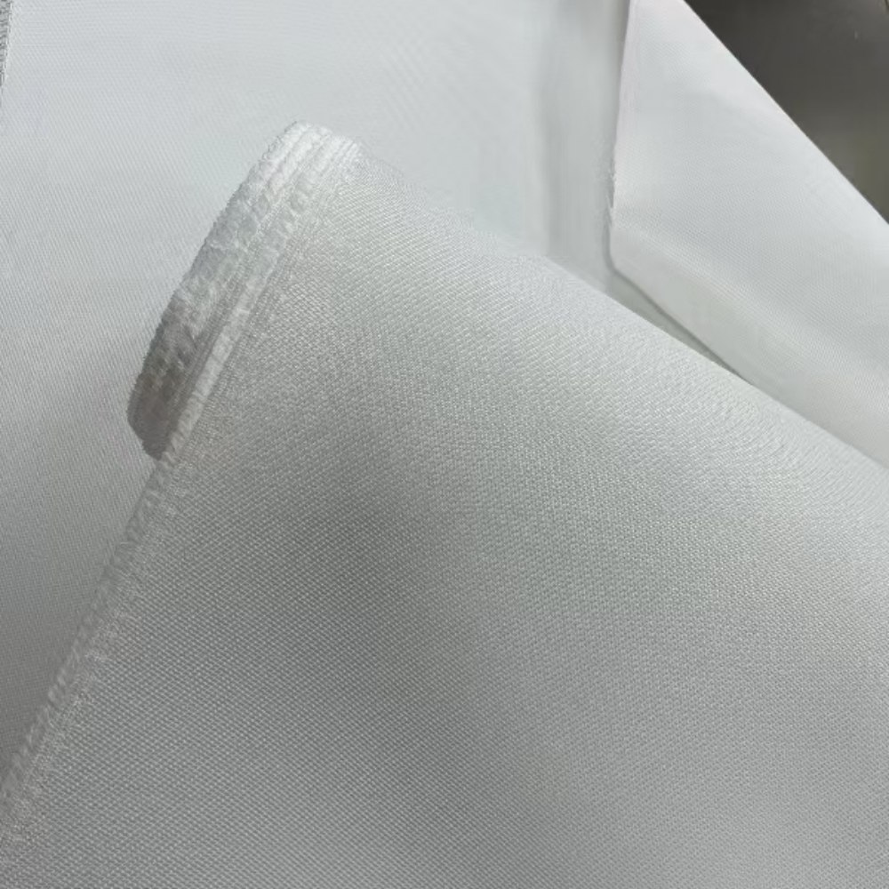Le rôle du tissu de silice tissé dans les systèmes de protection thermique aérospatiale
