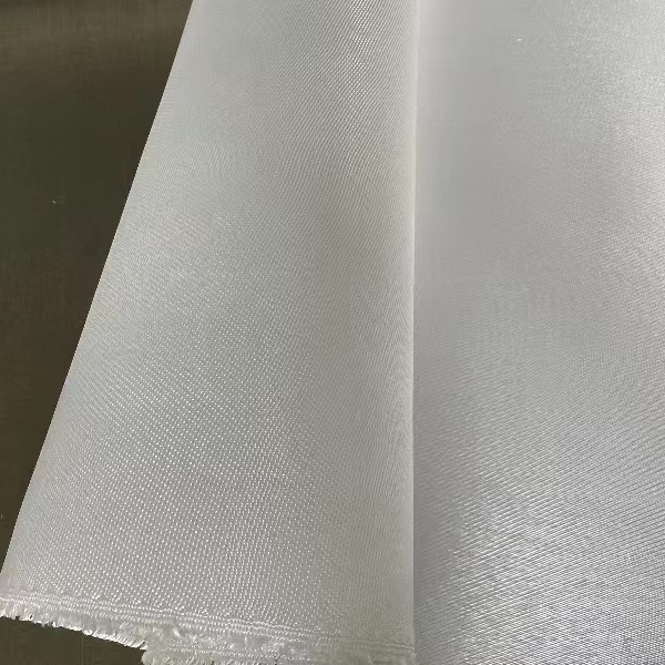 Tissu de silice tissé : la solution d'isolation haute température ultime pour les applications industrielles