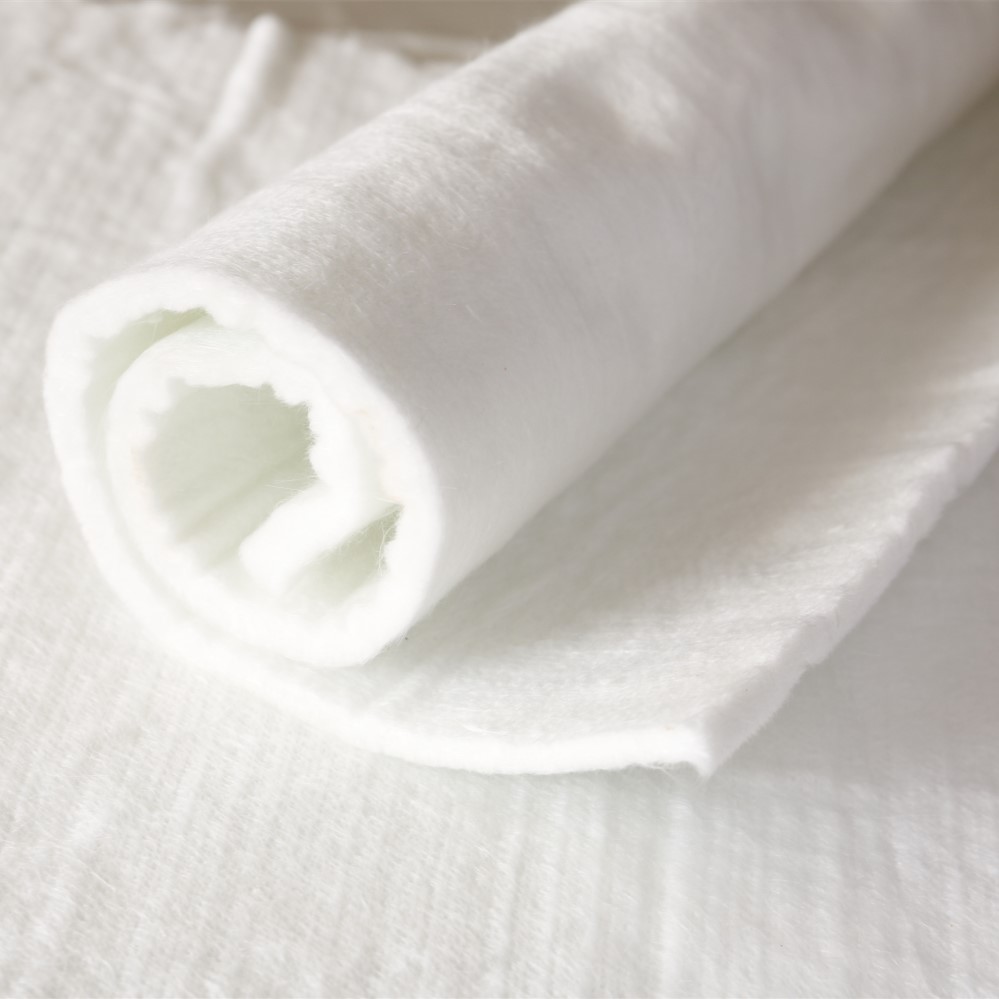 Tapis aiguilleté en fibre de verre pour isolation haute température : applications et avantages